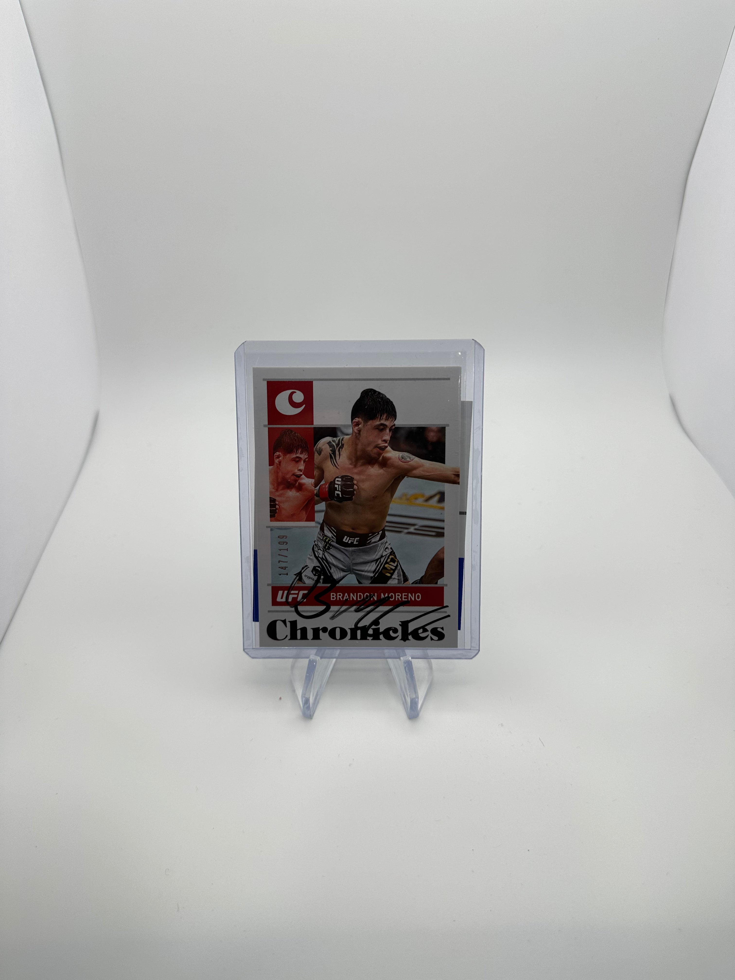2022 Panini Chronicles UFC - Brandon Moreno 69 - Red /199 On card auto PSA/DNA