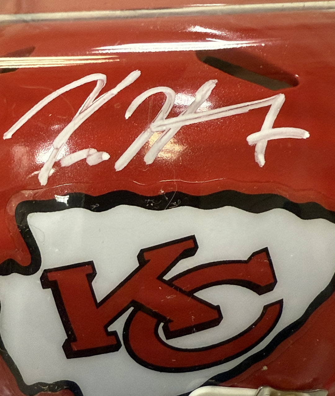 Kareem Hunt Autographed Mini Speed Helmet - Beckett COA