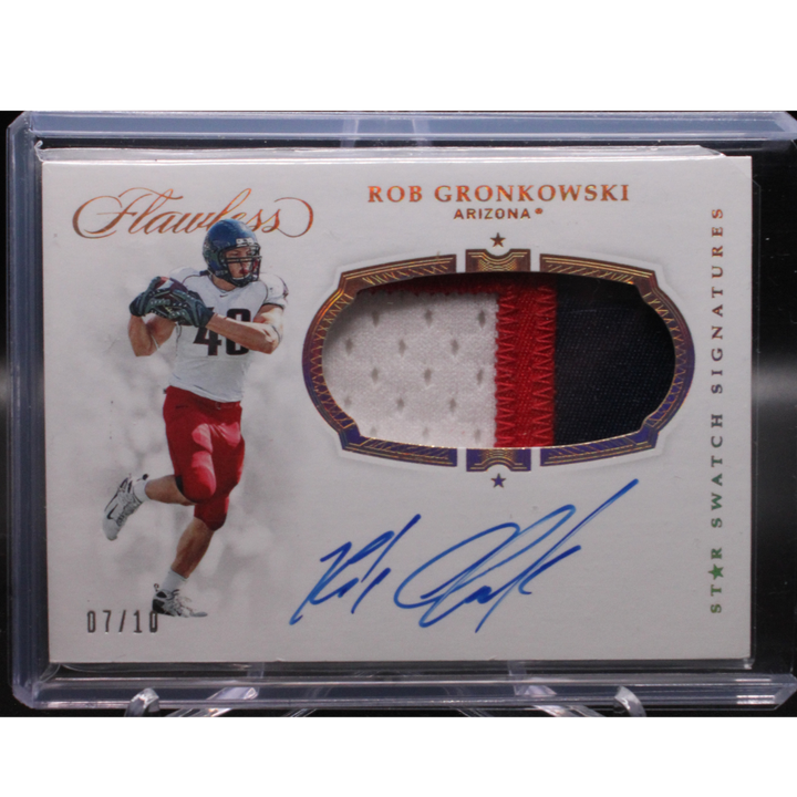 2019 Panini Flawless Collegiate - Rob Gronkowski 43 - Star Swatch Signature Gold /10